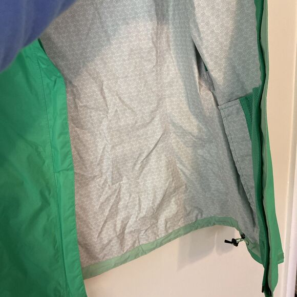 The North Face HyVent 2.5L Rain Jacket Women's S Light Green w/ hood - packable - Picture 10 of 10